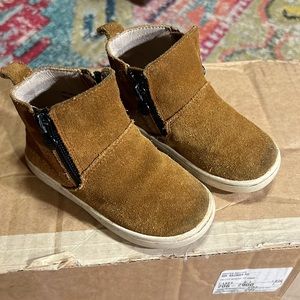 Monkey feet shoes!